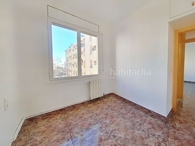 Alquiler piso con 2 habitaciones con calefacción en Sabadell