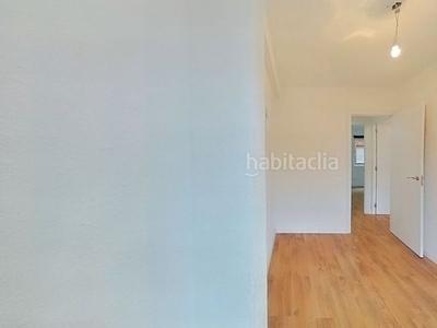 Alquiler piso con 3 habitaciones en Juan de la Cierva Getafe