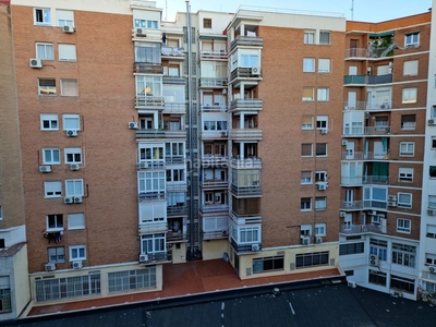 Alquiler piso en calle núñez morgado 9 piso con 4 habitaciones con ascensor y calefacción en Madrid