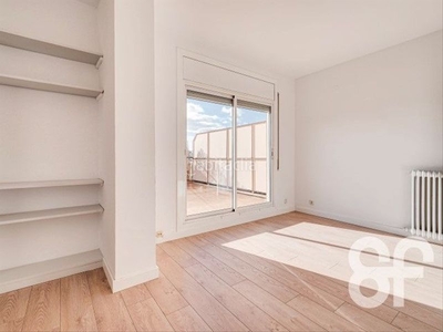 Alquiler piso maravilloso piso en alquiler reformado en calle sicilia, sagrada familia. en Barcelona