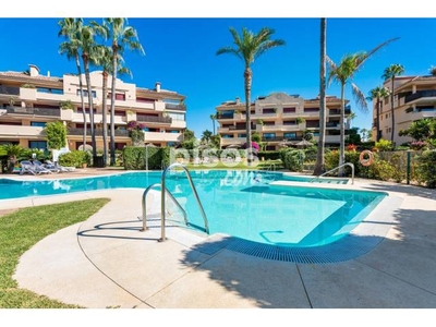 Apartamento en venta en Estepona