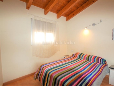 Ático con 2 habitaciones con ascensor, calefacción y aire acondicionado en Castelldefels