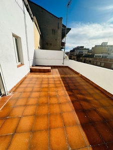 Ático en alquiler en Balàfia - Secà de Sant Pere - Llívia de 3 habitaciones con terraza y muebles