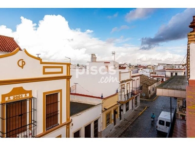 Casa adosada en venta en Brenes, Brenes