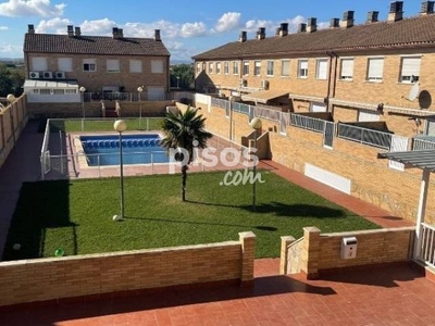 Casa adosada en venta en Calle de Joaquín Costa en Pinseque por 162.000 €