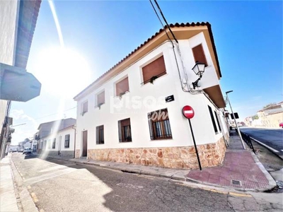 Casa adosada en venta en Calle de Marta