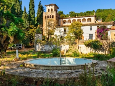 Casa con terreno en Corbera de Llobregat
