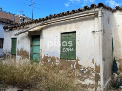 Casa en venta en Calle de Tirso de Molina en Oliver-Valdefierro por 59.999 €