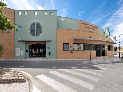 Casa en venta en Cúllar Vega, Granada