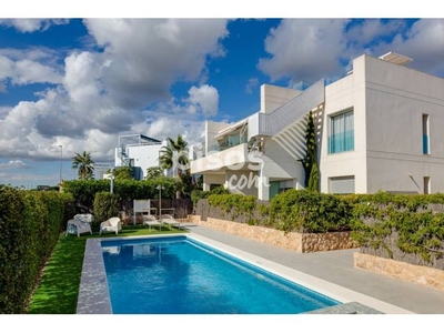 Casa en venta en Lomas de Cabo Roig en Los Dolses-Montezenia-Lomas de Cabo por 275.000 €