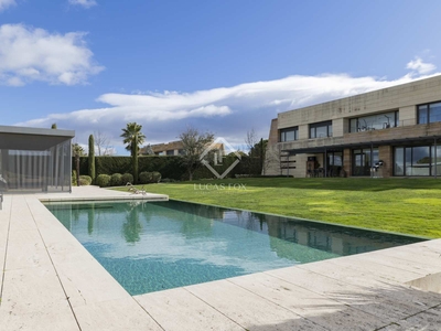 Casa / villa de 835m² en venta en Pozuelo, Madrid