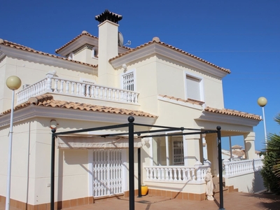 Chalet en venta en Las Ramblas Golf, Orihuela, Alicante