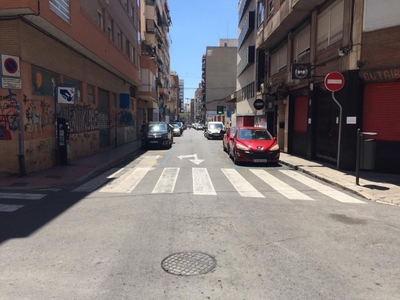 Garaje en venta en Alicante de 10 m²