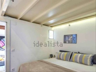 Piso con 2 habitaciones con aire acondicionado en Barcelona