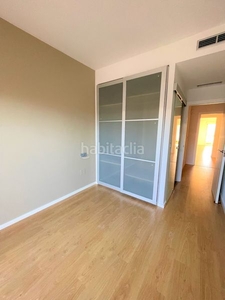 Piso con 2 habitaciones con ascensor, parking, calefacción y aire acondicionado en Alcantarilla