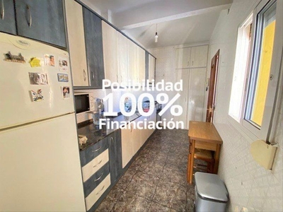 Piso de 95 m2 para entrar a vivir con amplio balcon 15 m2 en Tarragona
