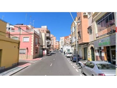 Piso en alquiler en Calle Doctor Fleming en Oliveros-Altamira-Barrio Alto por 530 €/mes