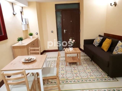 Piso en alquiler en Carrer de la Creu dels Molers, 48, cerca de Carrer de Magalhäes en El Poble-sec por 850 €/mes