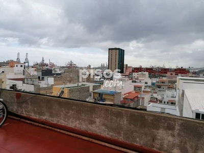 Piso en venta en Calle Fontanales en Puerto Canteras por 79.990 €