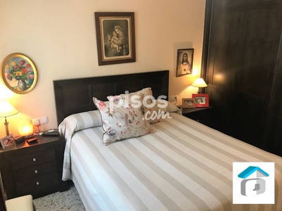 Piso en venta en Calle Juan Carendell en Cabra por 65.000 €