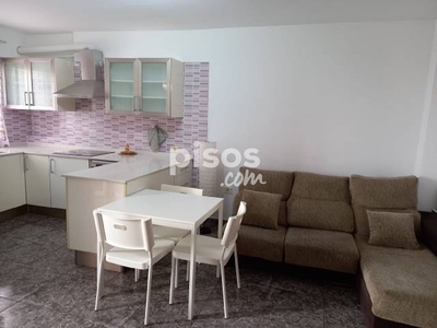 Piso en venta en Calle Oasis