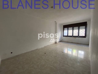 Piso en venta en Carrer de Violeta