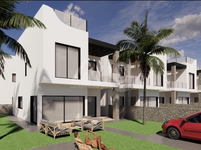 Villa con terreno en venta en la Playa Flamenca I