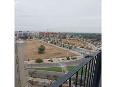 ALQUILER DE PISO EN ELCHE, CON PLAZA DE GARAJE