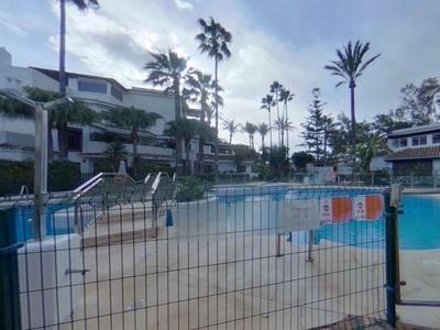 Apartamento Playa en venta en Marbella, Málaga