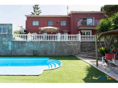 Casa muy bonita con piscina y preciosas vistas