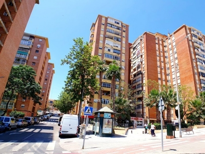 Piso en Venta en Junto a Arroyo de los Ángeles Málaga, Málaga