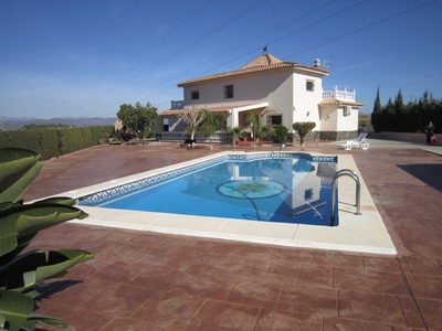 Venta de casa con piscina y terraza en Alhaurín de la Torre, El Romeral-Peñón de Zapata