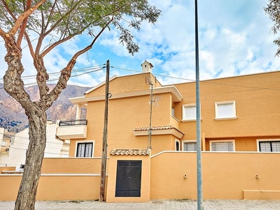 Casa adosada en venta en C/ la Esperanza, Redován