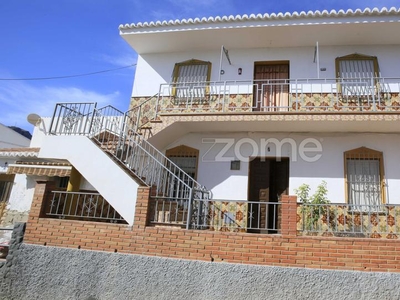 Casa adosada en venta en Calle Arandas, 7, Álora