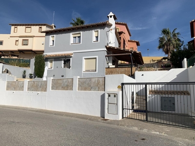 Casa En Relleu, Alicante