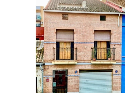 Casa adosada en venta en Jose Benlliure, El Cabanyal - El Canyamelar