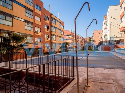 Piso en venta en De la Bahía de Algeciras, Pinar del Rey