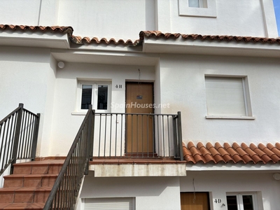 Apartamento bajo en venta en Elviria-Cabopino, Marbella