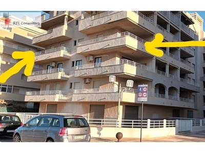 APARTAMENTO EN EDIFICIO EN PRIMERA LINEA DE PLAYA