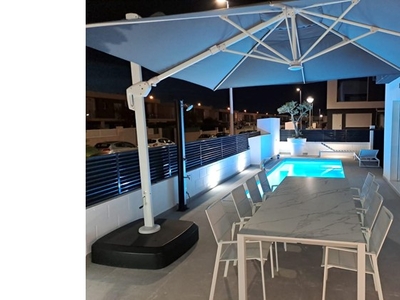 Bungalow planta baja con piscina privada en Gran Alacant, Alicante, Costa Blanca