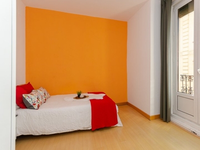 Habitación equipada en un apartamento de 8 dormitorios en La Latina, Madrid