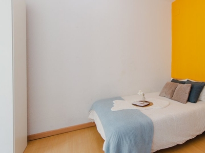 Habitación luminosa en apartamento de 8 dormitorios en La Latina, Madrid