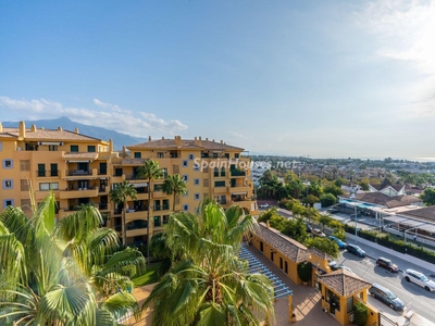 Piso ático en venta en San Pedro de Alcántara, Marbella