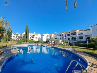 Piso bajo en venta en Estepona