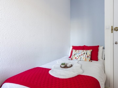 Se alquila habitación en piso de estudiantes de 15 habitaciones en Salamanca