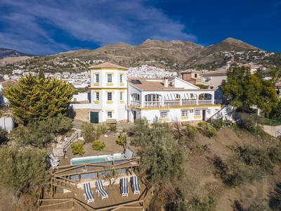 Villa en venta en Cómpeta