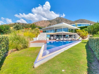 Villa independiente en venta en Fuengirola