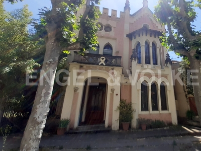Espectacular casa noucentista de 1902 CAN PLA en Osona (Barcelona)