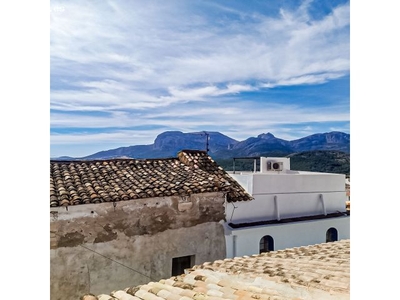 Casa de Pueblo en Venta en Callosa dEn Sarria, Alicante
