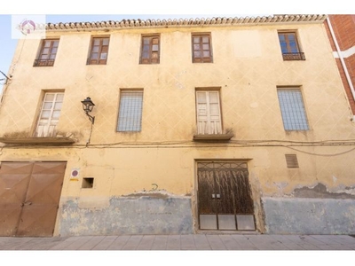 CASA JUNTO AL AYUNTAMIENTO DEL PADUL, PARA REHABILITAR O DERRIBAR